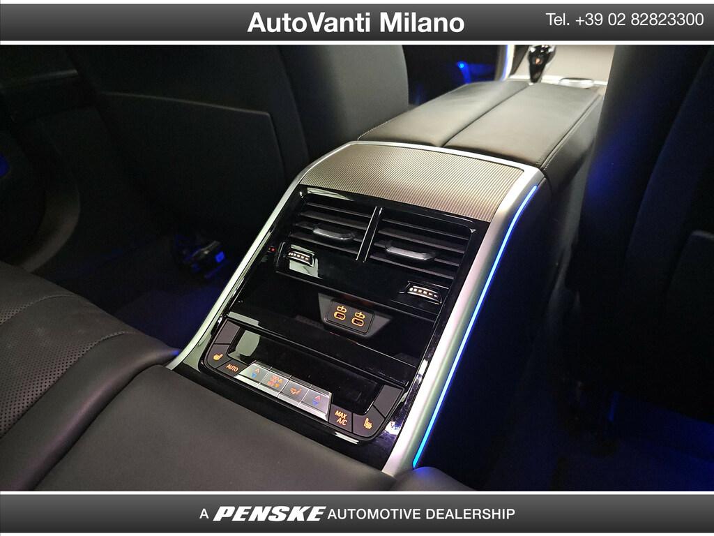 BMW Serie 8 840d Gran Coupe mhev 48V xdrive Individual Composition Msport auto