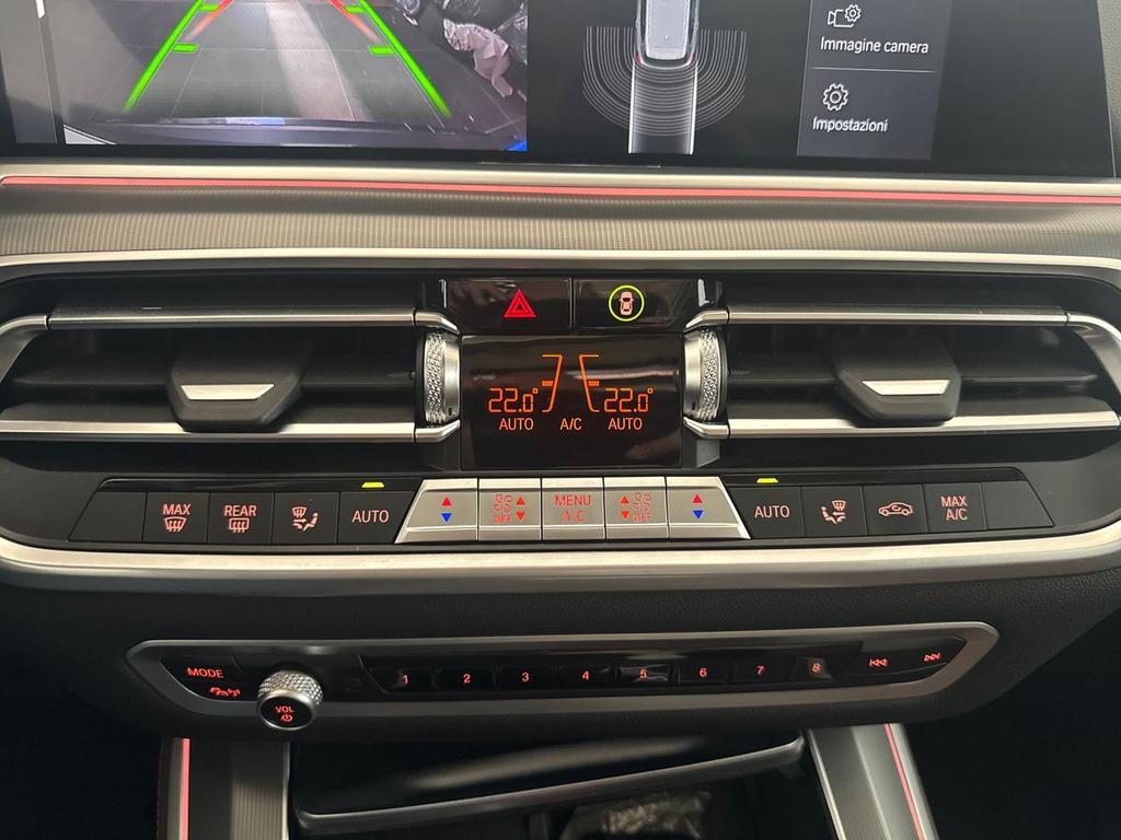 BMW X5 xdrive30d mhev 48V xLine auto