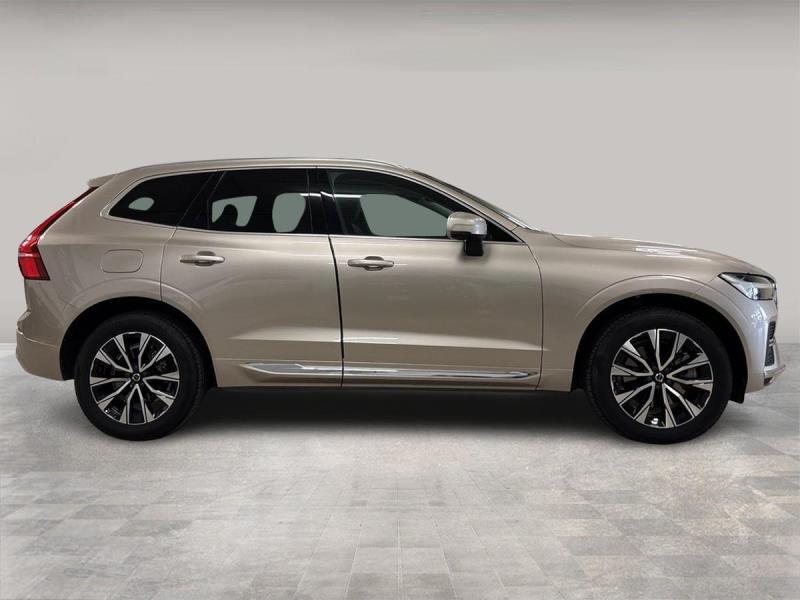 Volvo XC60 2.0 b4 Plus Bright awd auto