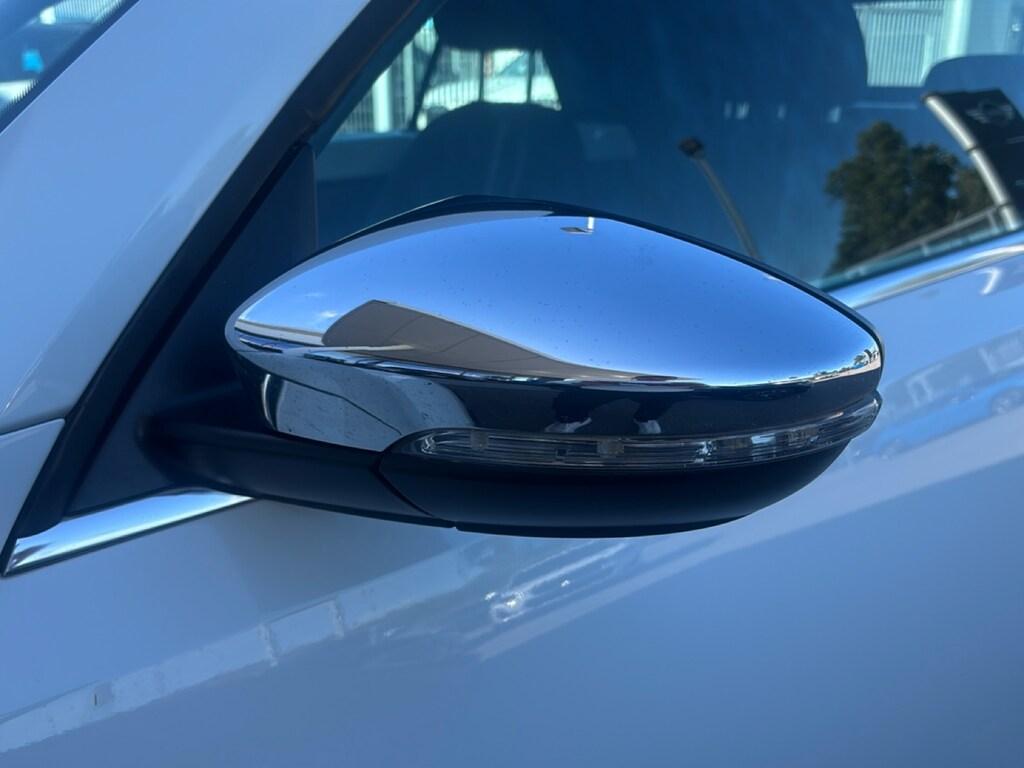 Volkswagen Maggiolino Cabrio 2.0 tdi Design 110cv