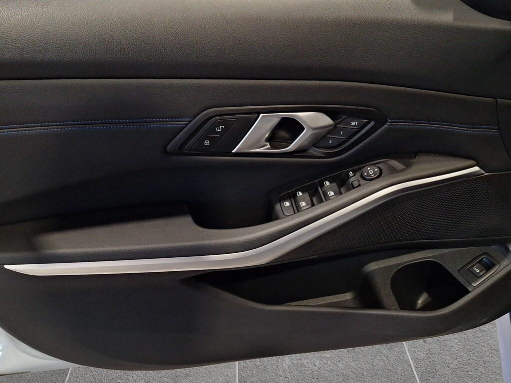 BMW Serie 3 320d Touring mhev 48V xdrive M Sport Pro auto