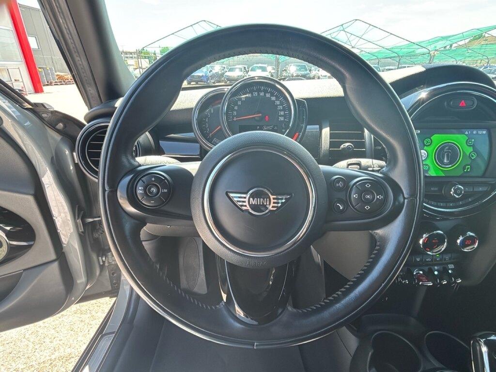 Mini Cooper 1.5 TwinPower Turbo Cooper Hype DCT