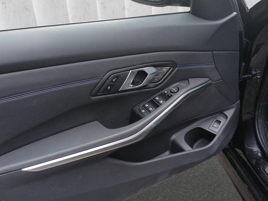 BMW Serie 3 320d Touring mhev 48V Msport xdrive auto