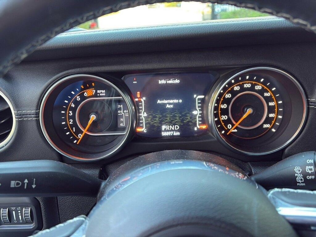 Jeep Wrangler Unlimited 2.0 turbo Sahara auto