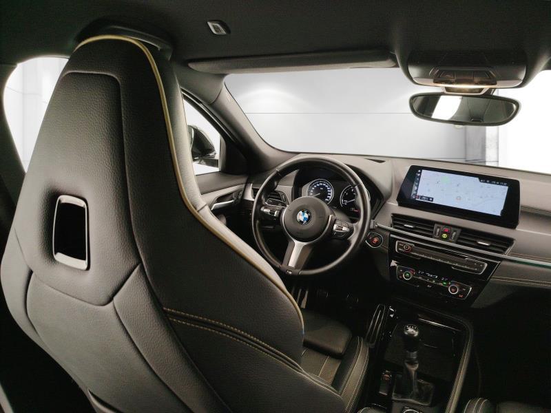 BMW X2 sdrive18d Goldplay Edition