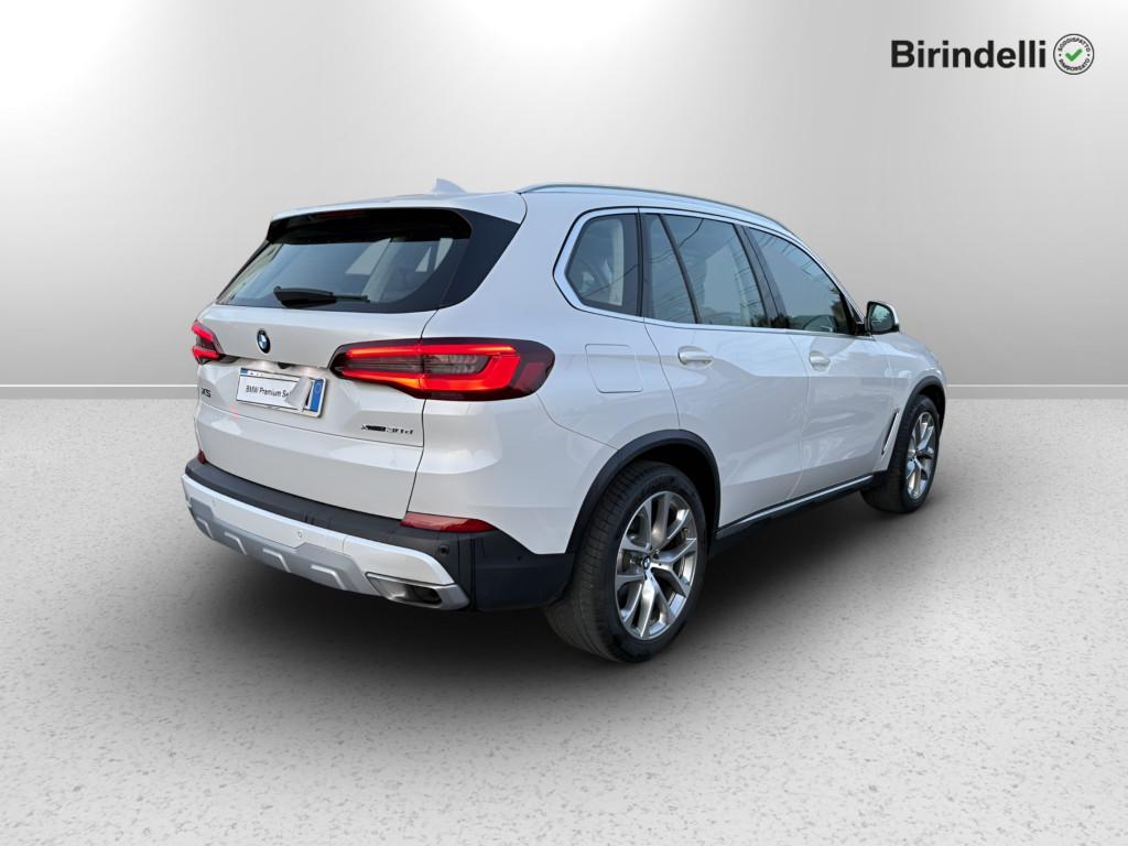 BMW X5 xdrive30d mhev 48V xLine auto