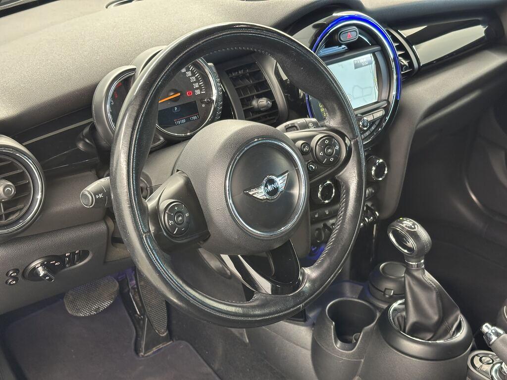 Mini Cooper D 1.5 D Cooper D Business XL Auto