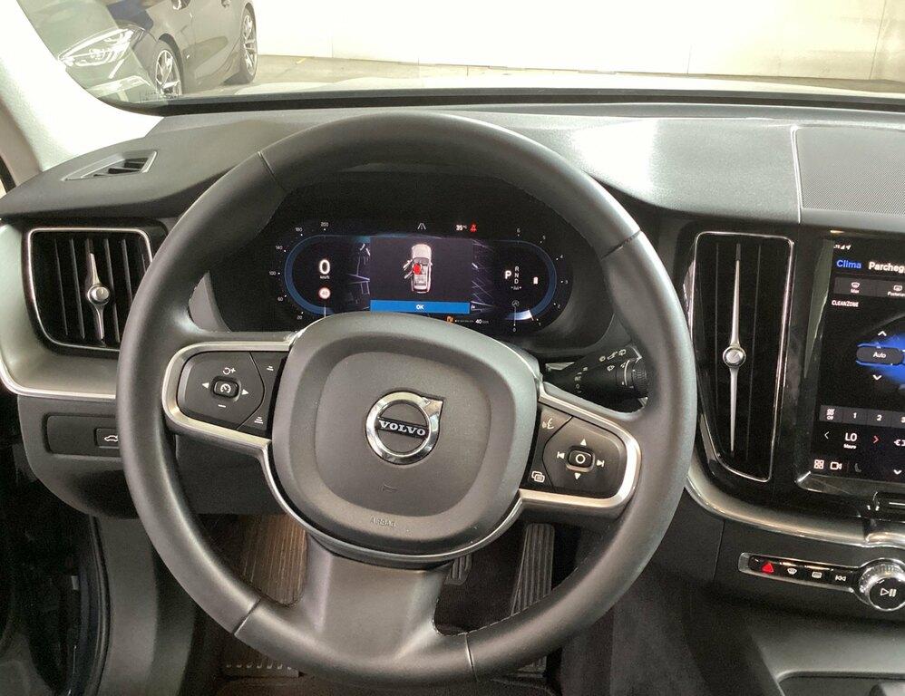 Volvo XC60 2.0 B4 Inscription awd auto