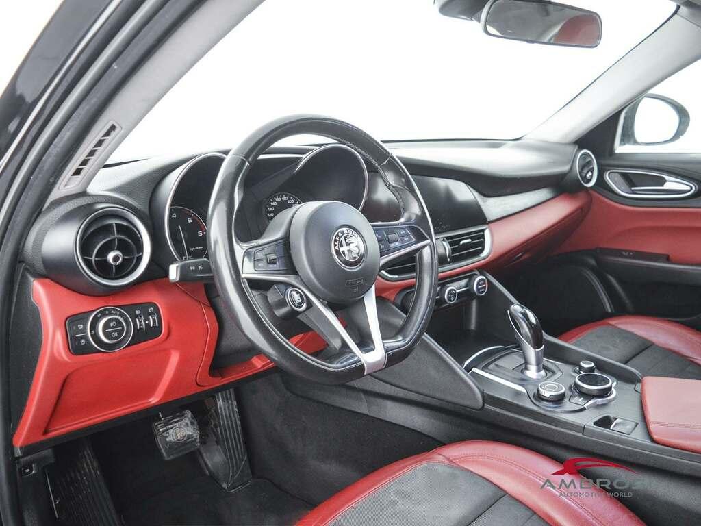 Alfa Romeo Giulia 2.2 t Business Sport Launch Edition 180cv auto
