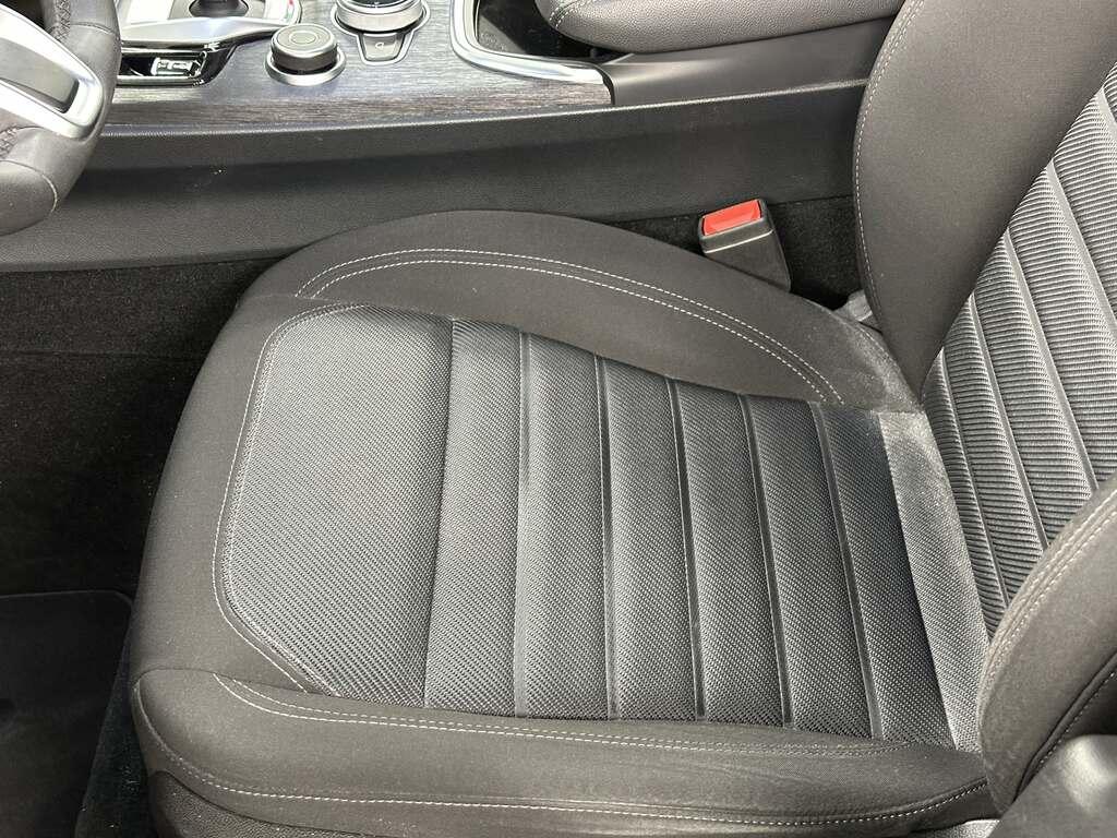 Alfa Romeo Stelvio 2.2 t Business Q4 190cv auto