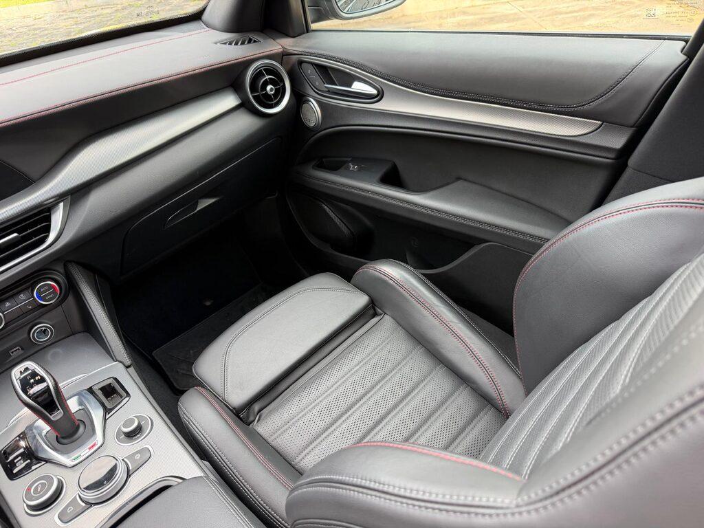 Alfa Romeo Stelvio 2.2 t Competizione Q4 210cv auto