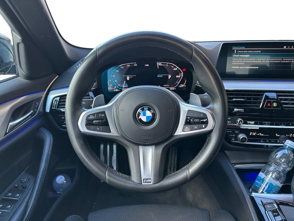 BMW Serie 5 520d mhev 48V xdrive Msport auto