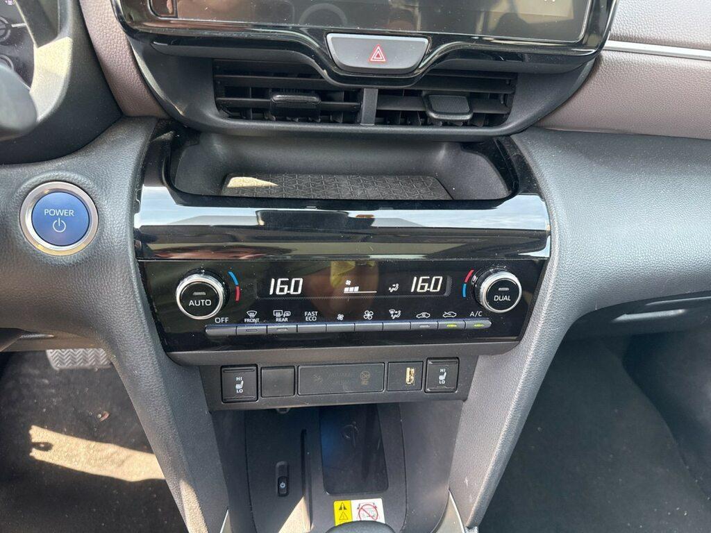 Toyota Yaris Cross 1.5h Lounge fwd 116cv e-cvt