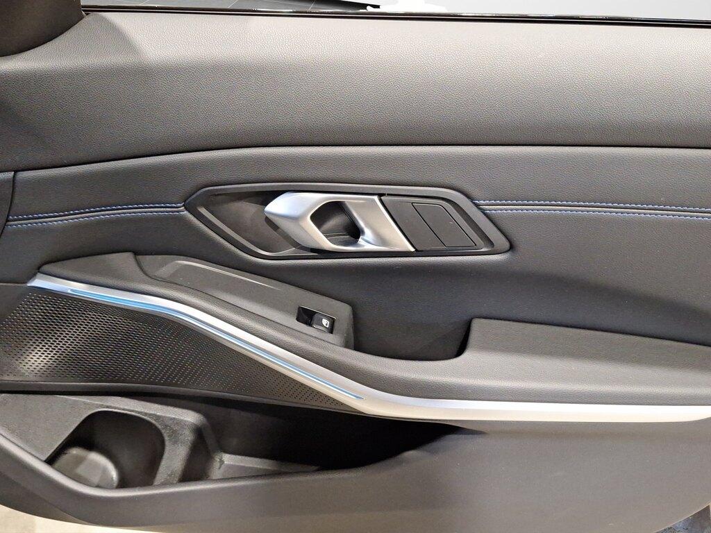 BMW Serie 3 320d mhev 48V xdrive M Sport Pro auto