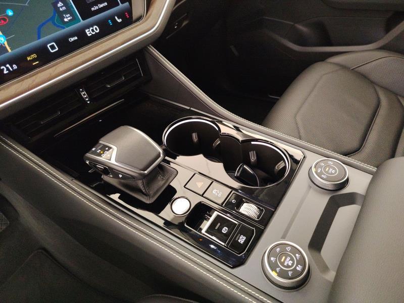 Volkswagen Touareg 3.0 V6 tdi scr Elegance 231cv auto