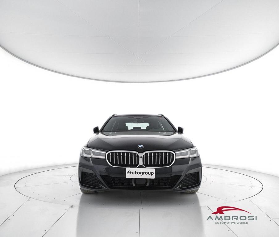 BMW Serie 5 530d Touring mhev 48V xdrive Msport auto