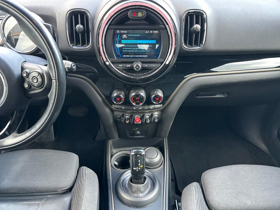 Mini Cooper D Countryman 2.0 TwinPower Turbo Cooper D Boost ALL4 Steptronic