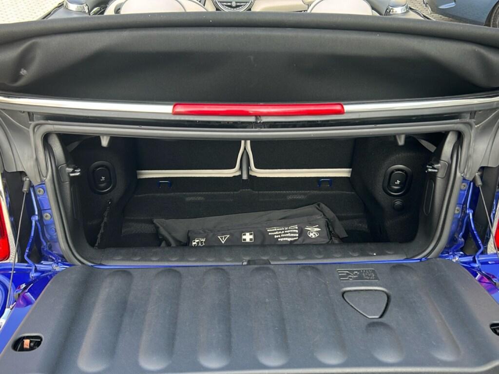 Mini Cooper SD Cabrio 2.0 Cooper SD Hype Auto