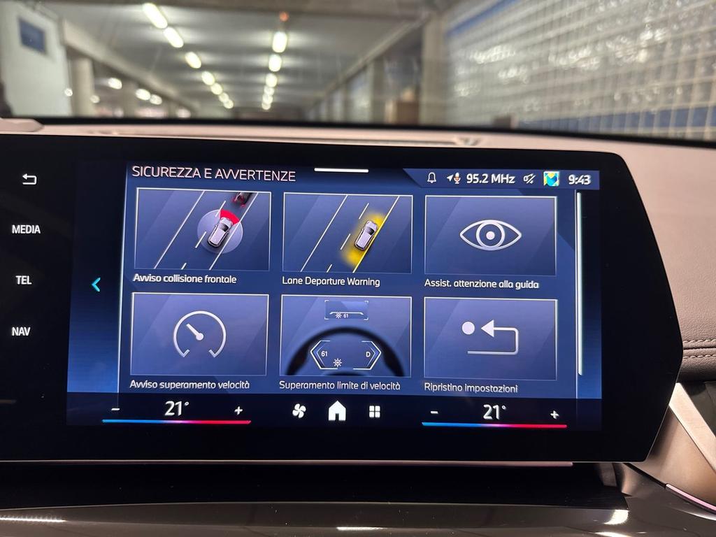 BMW X1 xdrive23d mhev 48V auto