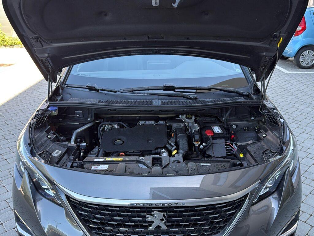 Peugeot 3008 1.5 bluehdi GT Line s&s 130cv eat8