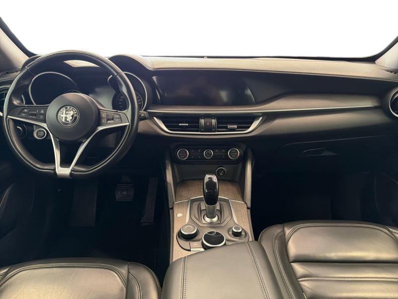 Alfa Romeo Stelvio 2.2 t Executive Q4 210cv auto my19