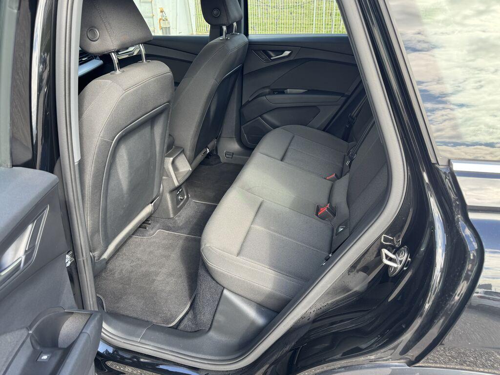 Audi Q4 e-tron 40 Business Advanced