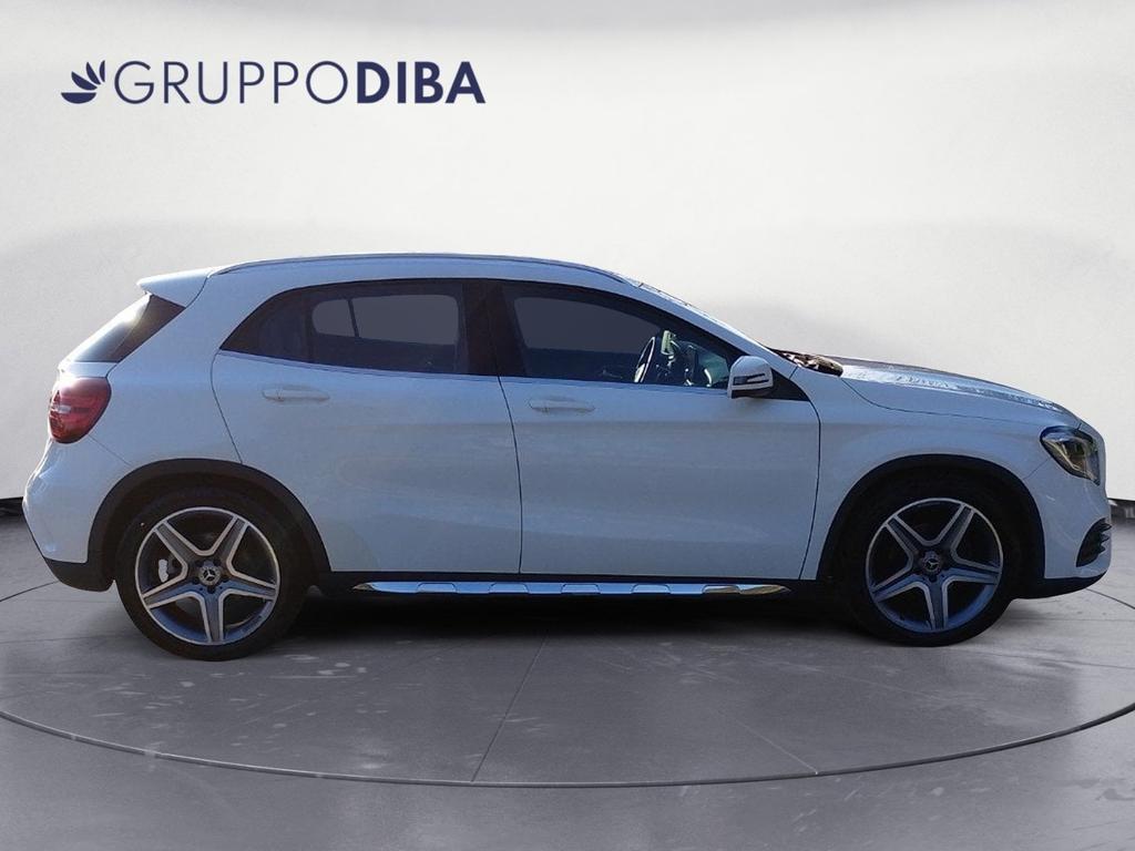 Mercedes GLA 200 d Premium 4matic auto