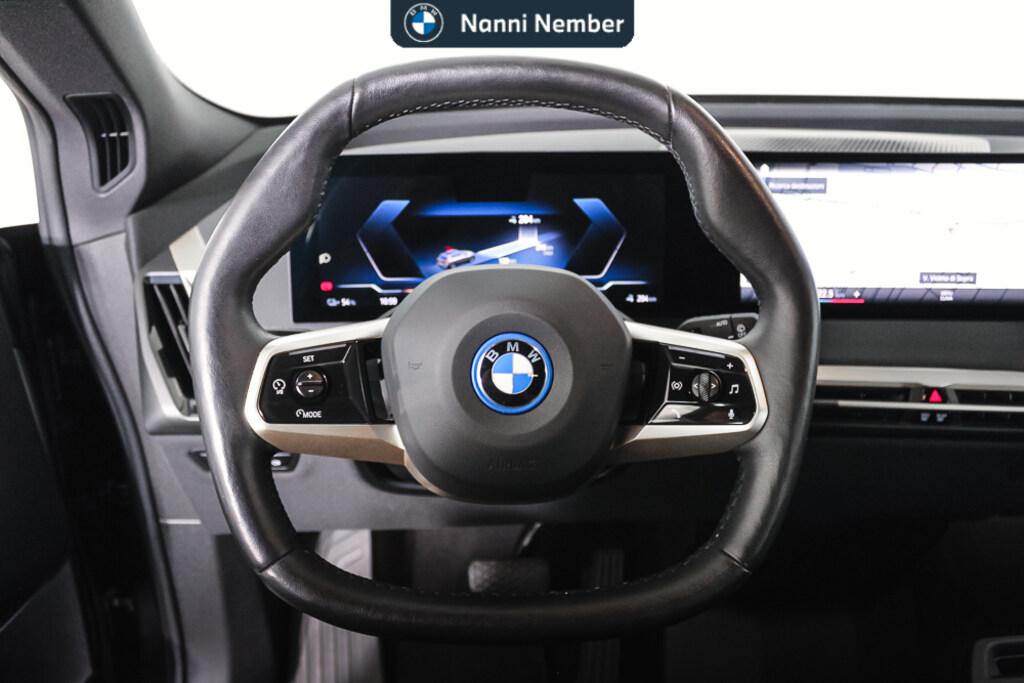 BMW iX xdrive40 pacchetto sportivo