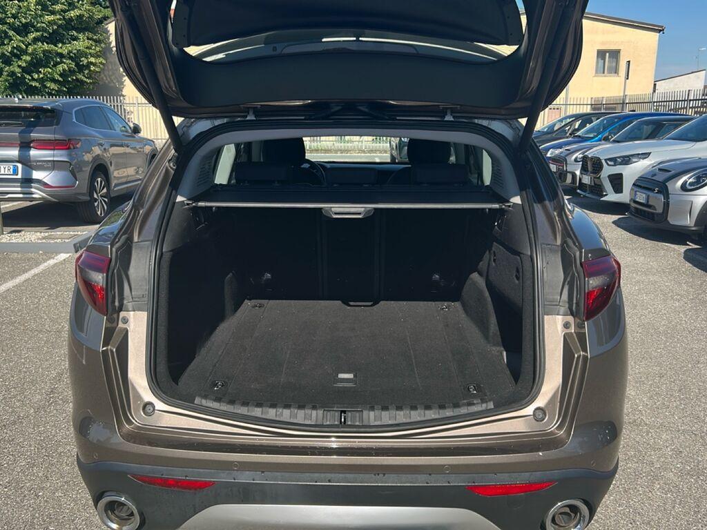 Alfa Romeo Stelvio 2.2 t Executive Q4 190cv auto my19