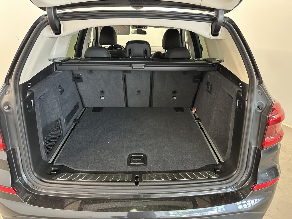 BMW X3 xdrive20d mhev 48V xLine auto