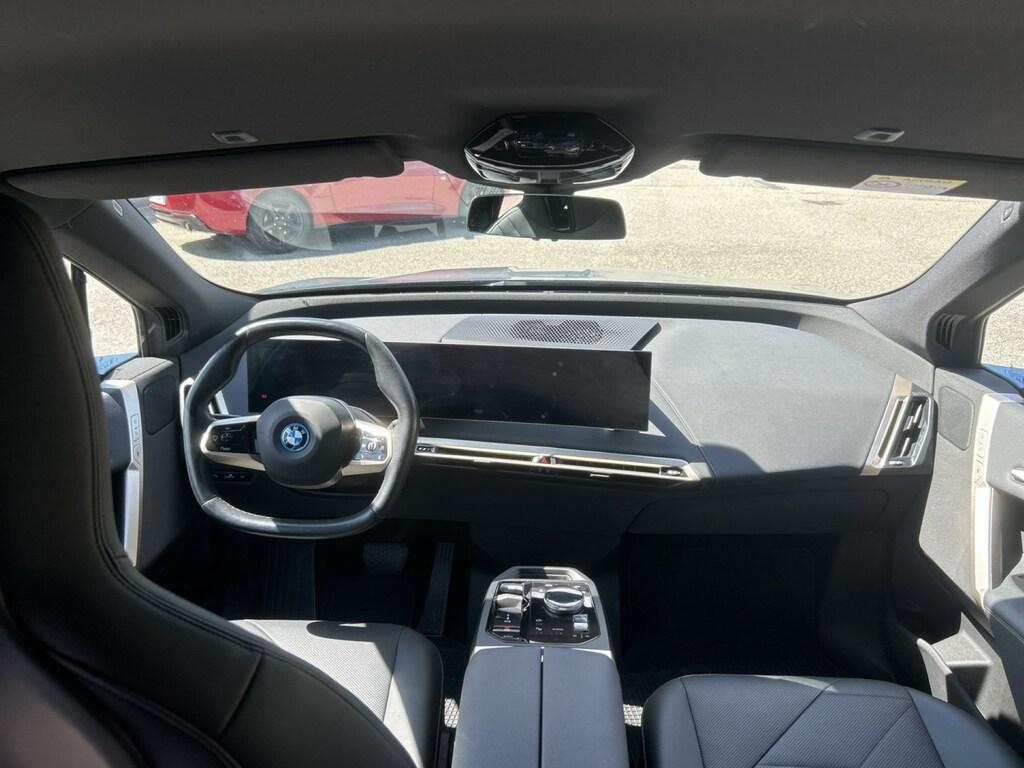 BMW iX xdrive50 pacchetto sportivo