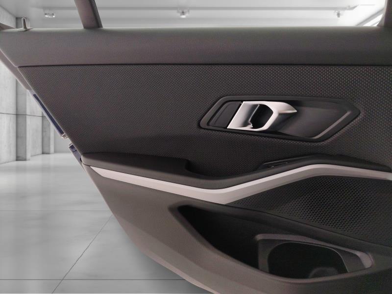 BMW Serie 3 320d mhev 48V auto