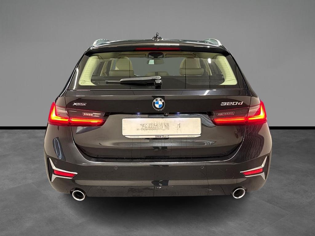 BMW Serie 3 320d Touring mhev 48V xdrive Luxury auto