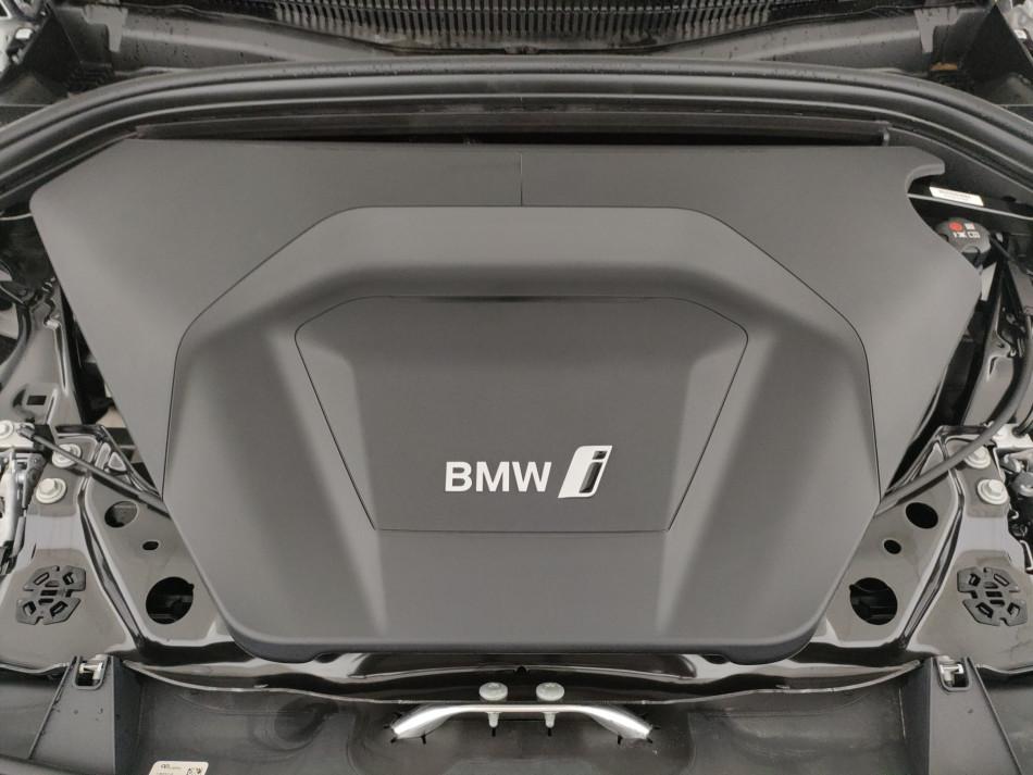 BMW iX1 edrive 20 X-Line