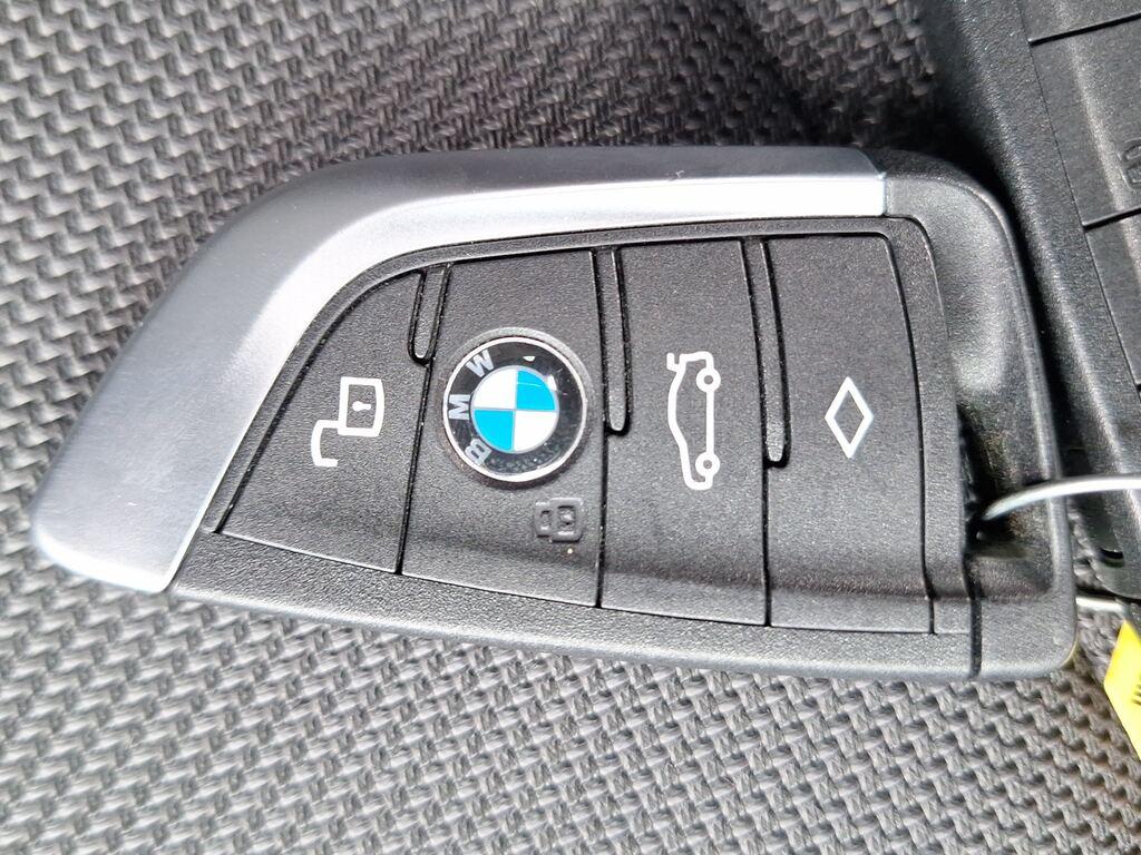 BMW Serie 3 320d Touring mhev 48V auto