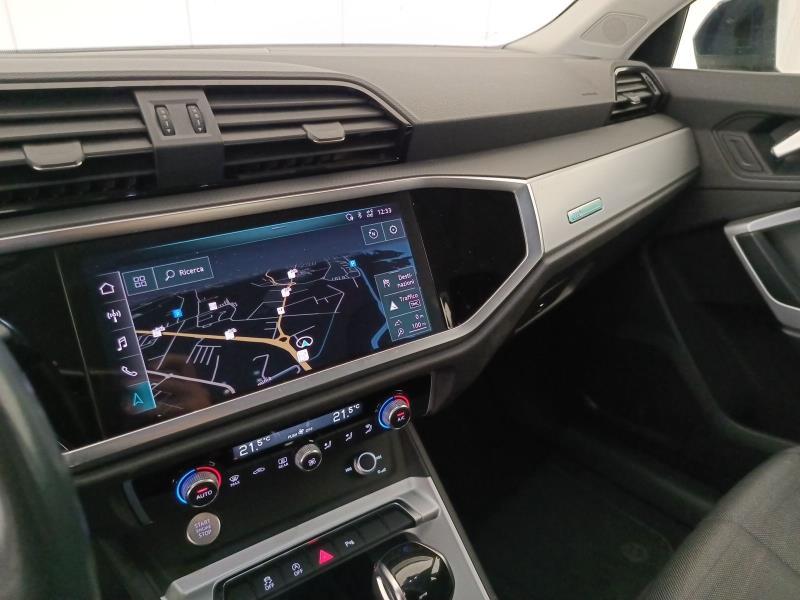 Audi Q3 35 2.0 tdi Business s-tronic