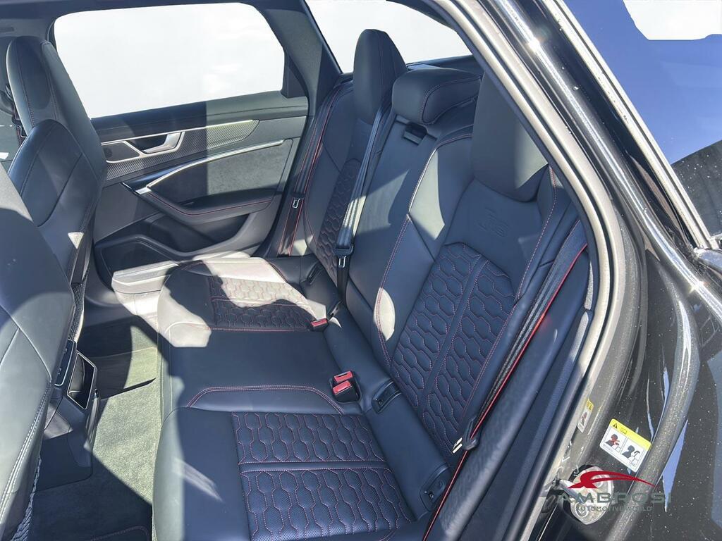 Audi RS6 Avant 4.0 mhev performance quattro tiptronic