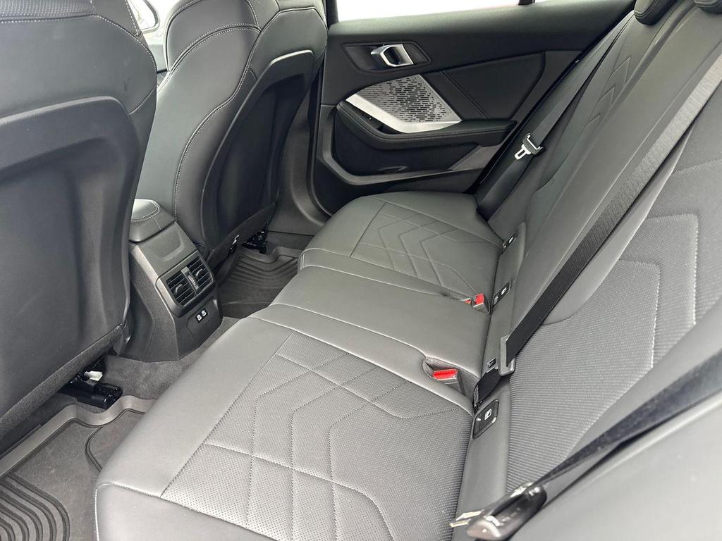 BMW Serie 1 120 48V MSport auto