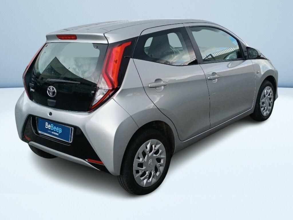 Toyota Aygo 5p 1.0 x-play 72cv