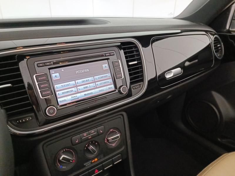 Volkswagen Maggiolino Cabrio 1.6 tdi Design 105cv
