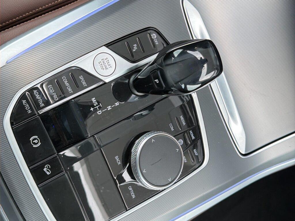 BMW X5 xdrive30d mhev 48V Business auto