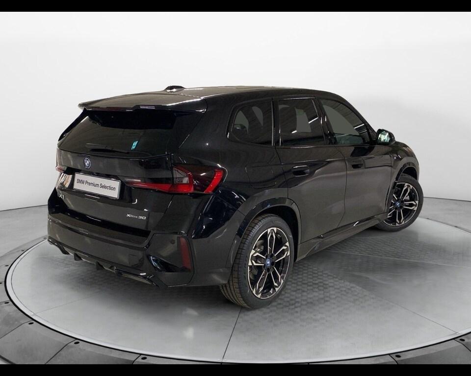 BMW iX1 30 xdrive Msport