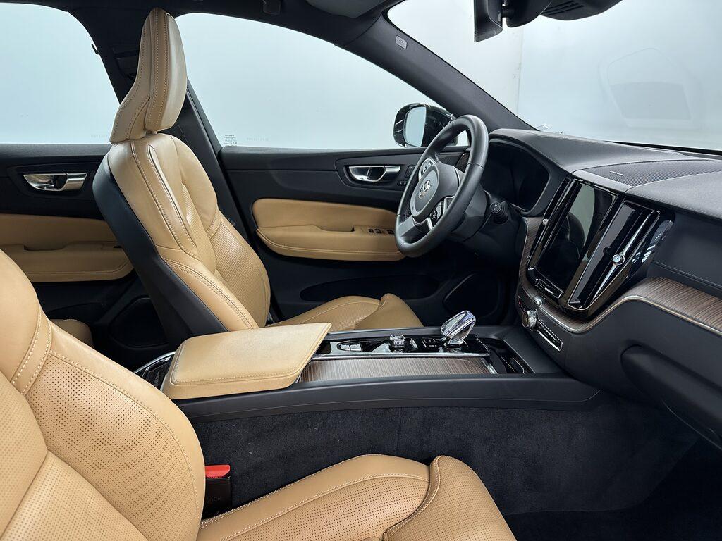 Volvo XC60 2.0 b5 Ultimate Bright awd auto