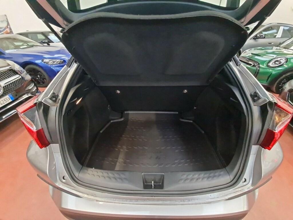 Toyota C-HR 1.8h Active 2wd e-cvt