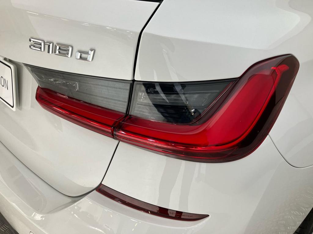 BMW Serie 3 318d Touring mhev 48V Msport auto