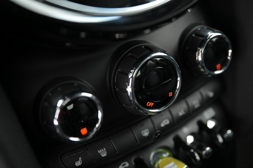 Mini Cooper SE 3p Yours auto