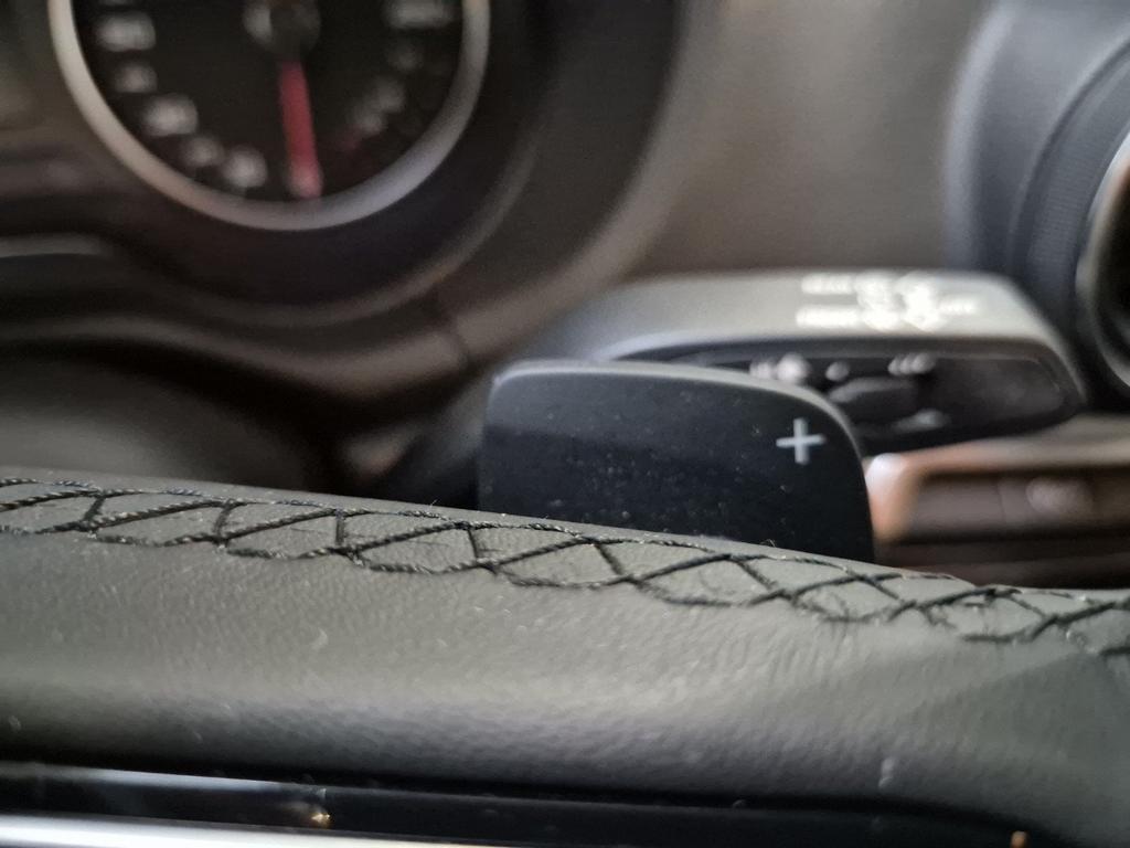 Audi Q2 30 2.0 tdi Business s-tronic