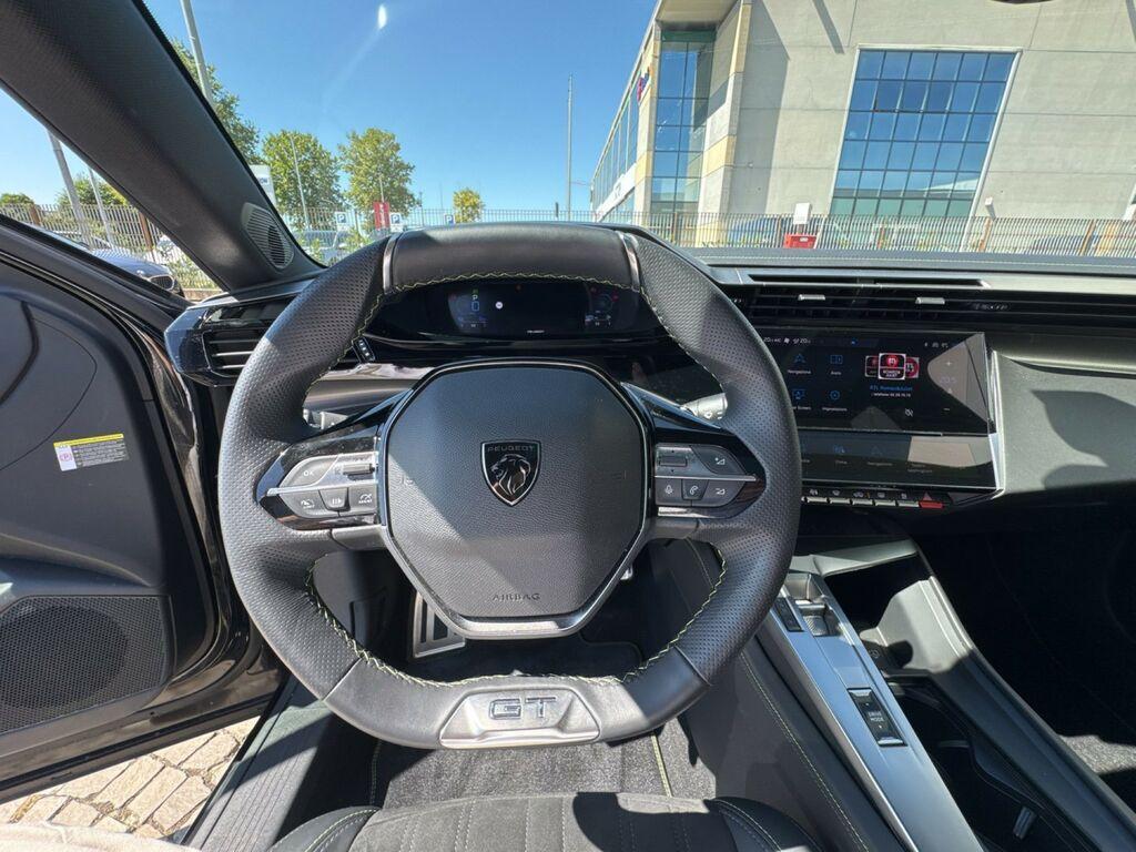 Peugeot 408 1.6 hybrid GT 225cv e-eat8