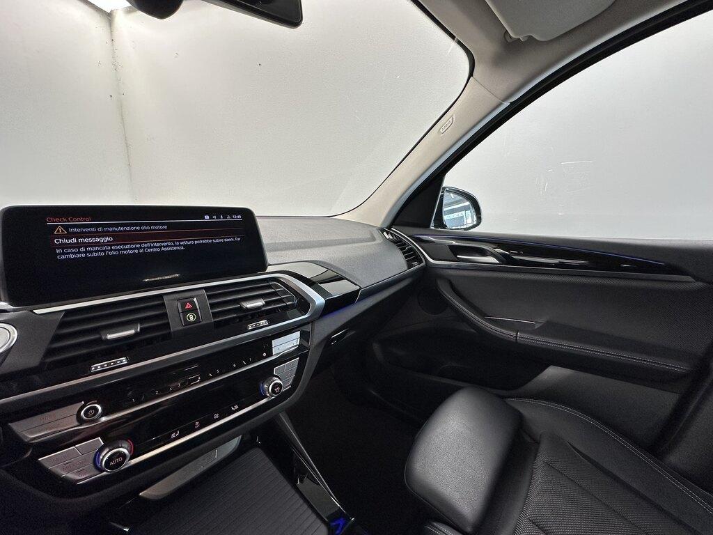 BMW X3 xdrive20d mhev 48V xLine auto